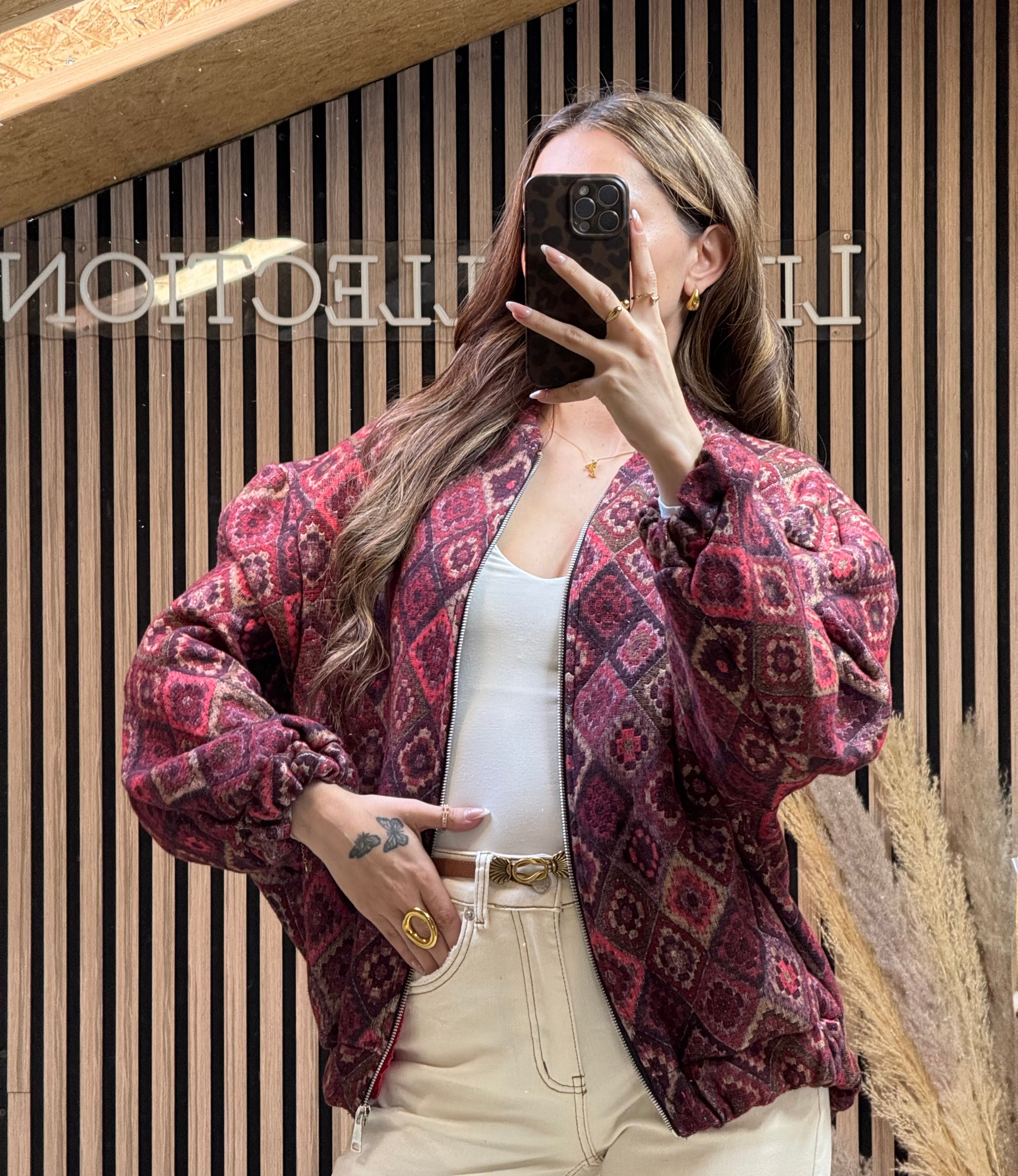 Bombers Kleya Rose Betrave