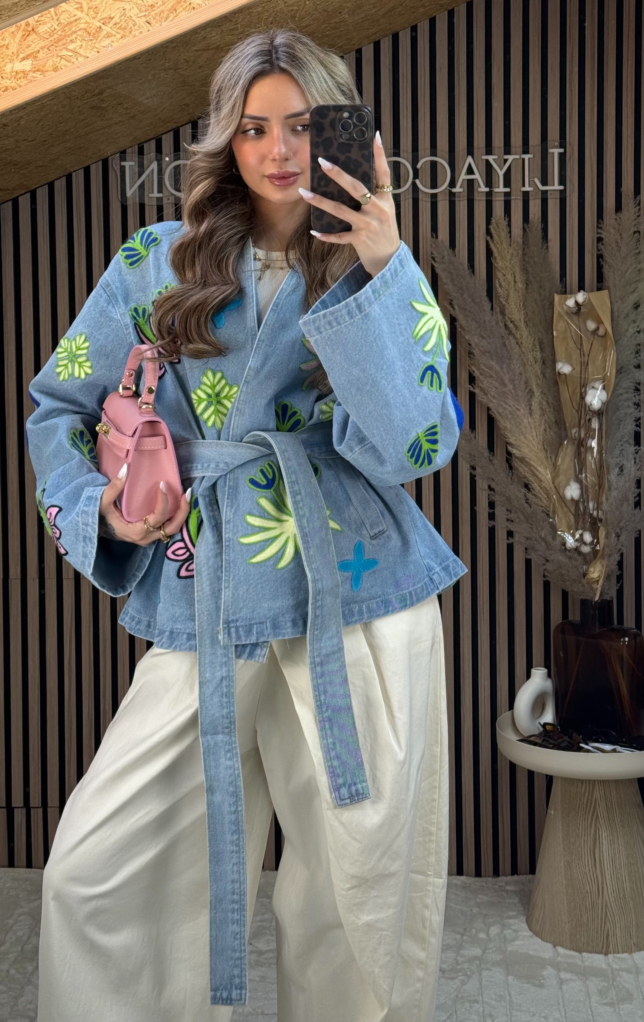 Kimono en jeans brodé 02