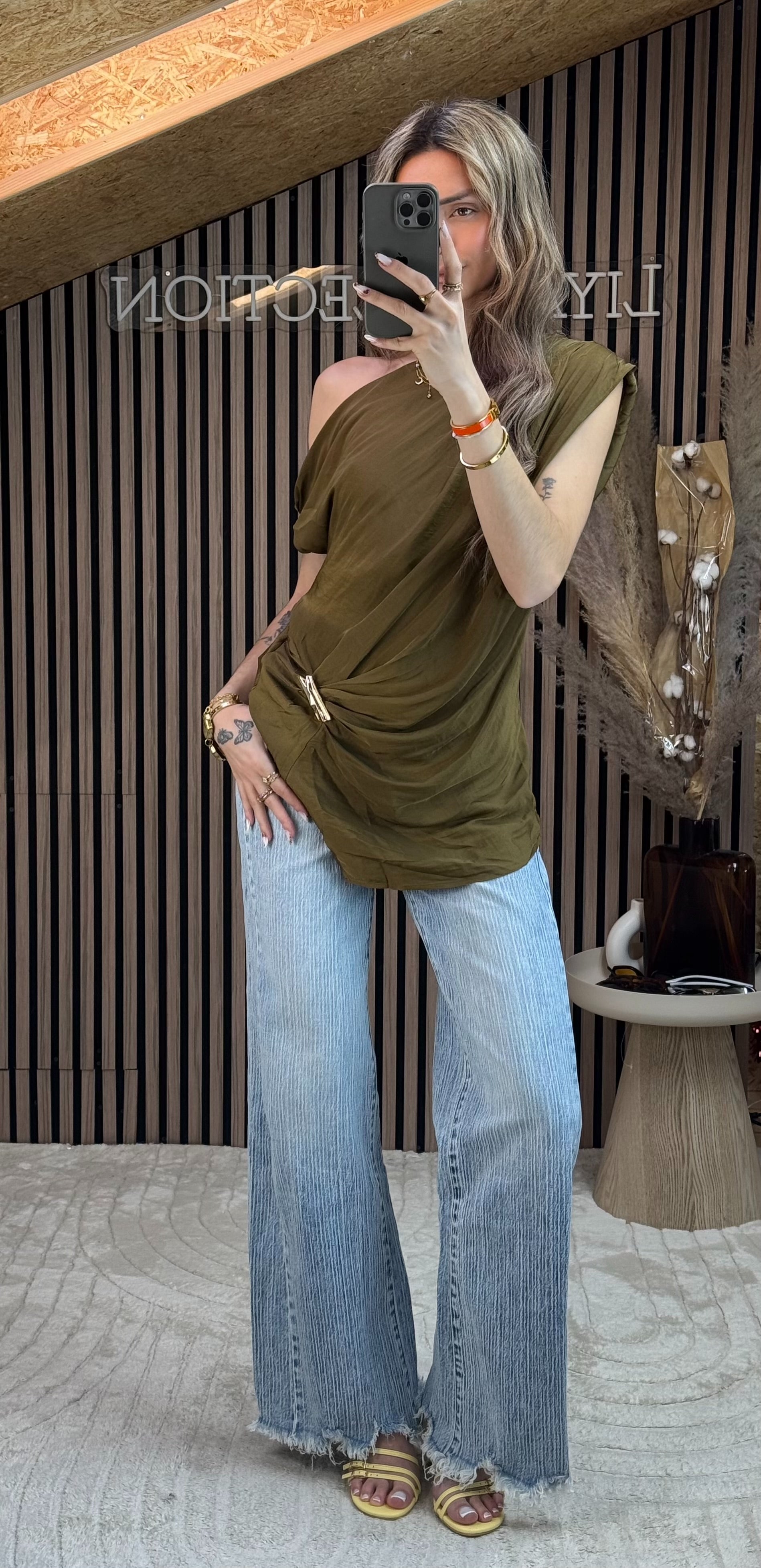 Top asymétrique Lara Kaki