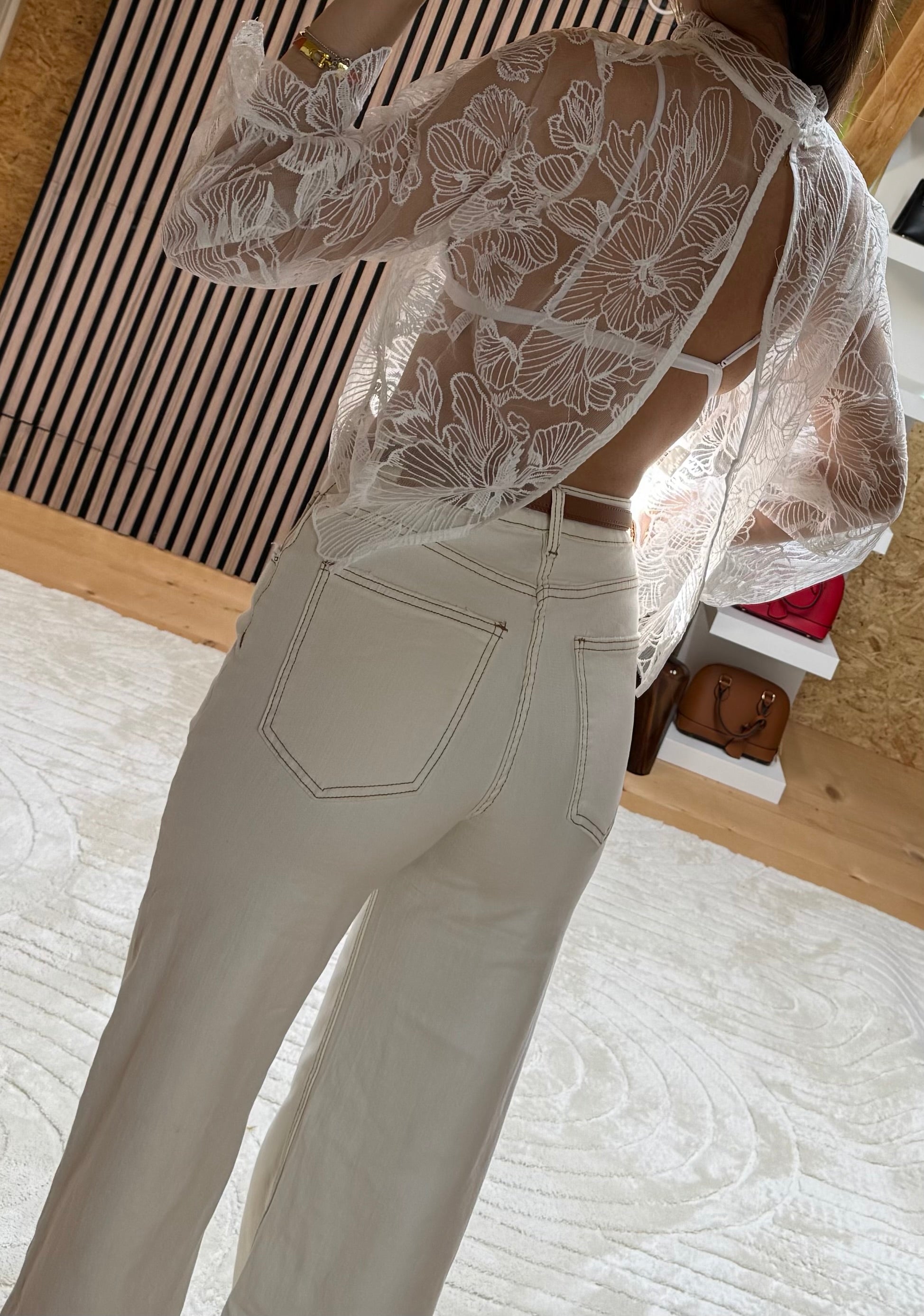 Top Laeticia Blanc