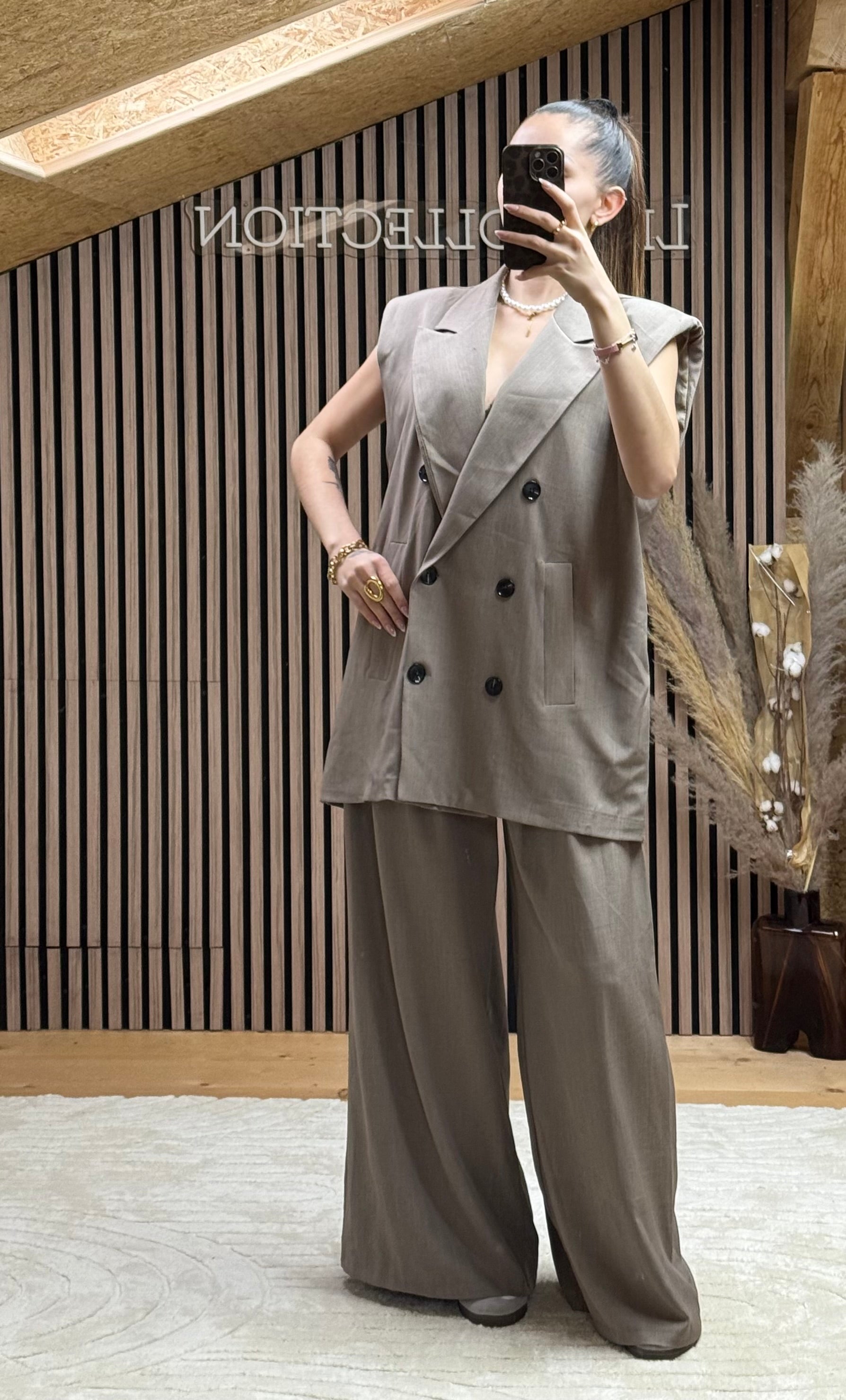 Ensemble Ava Taupe