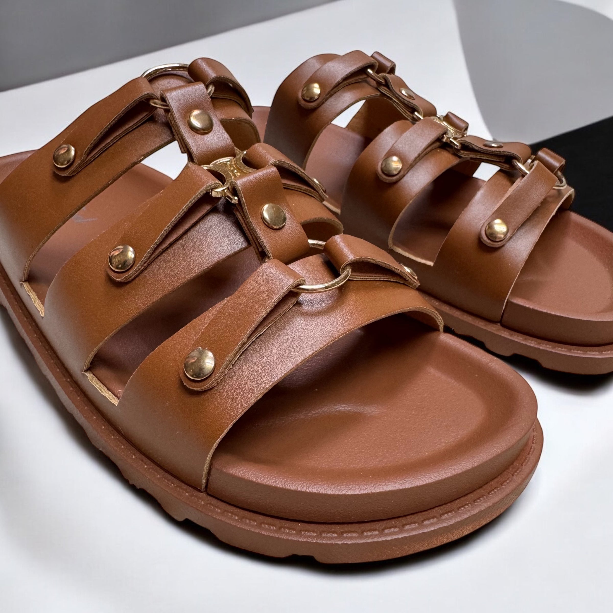 Claquettes inspi Céline