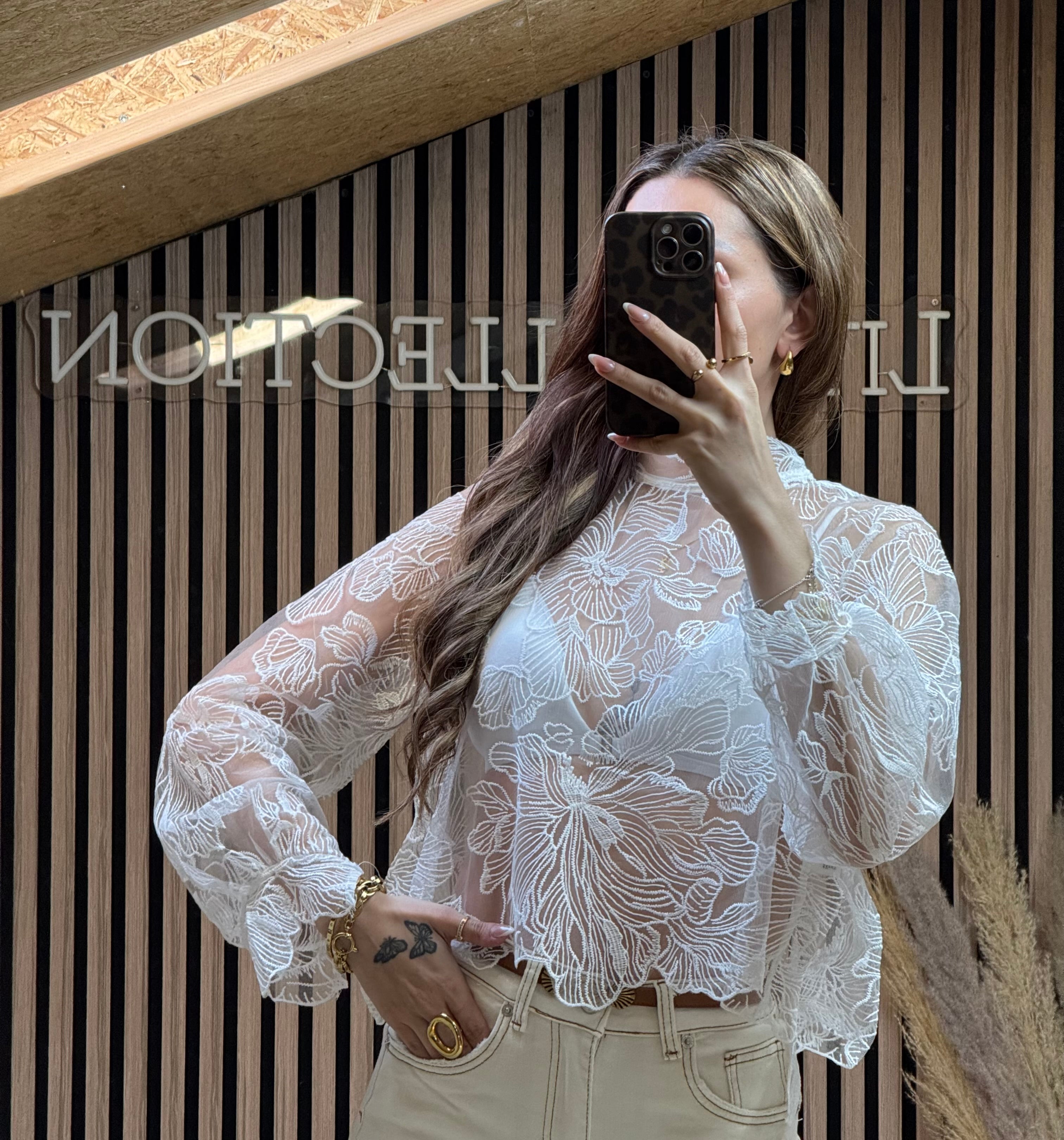 Top Laeticia Blanc