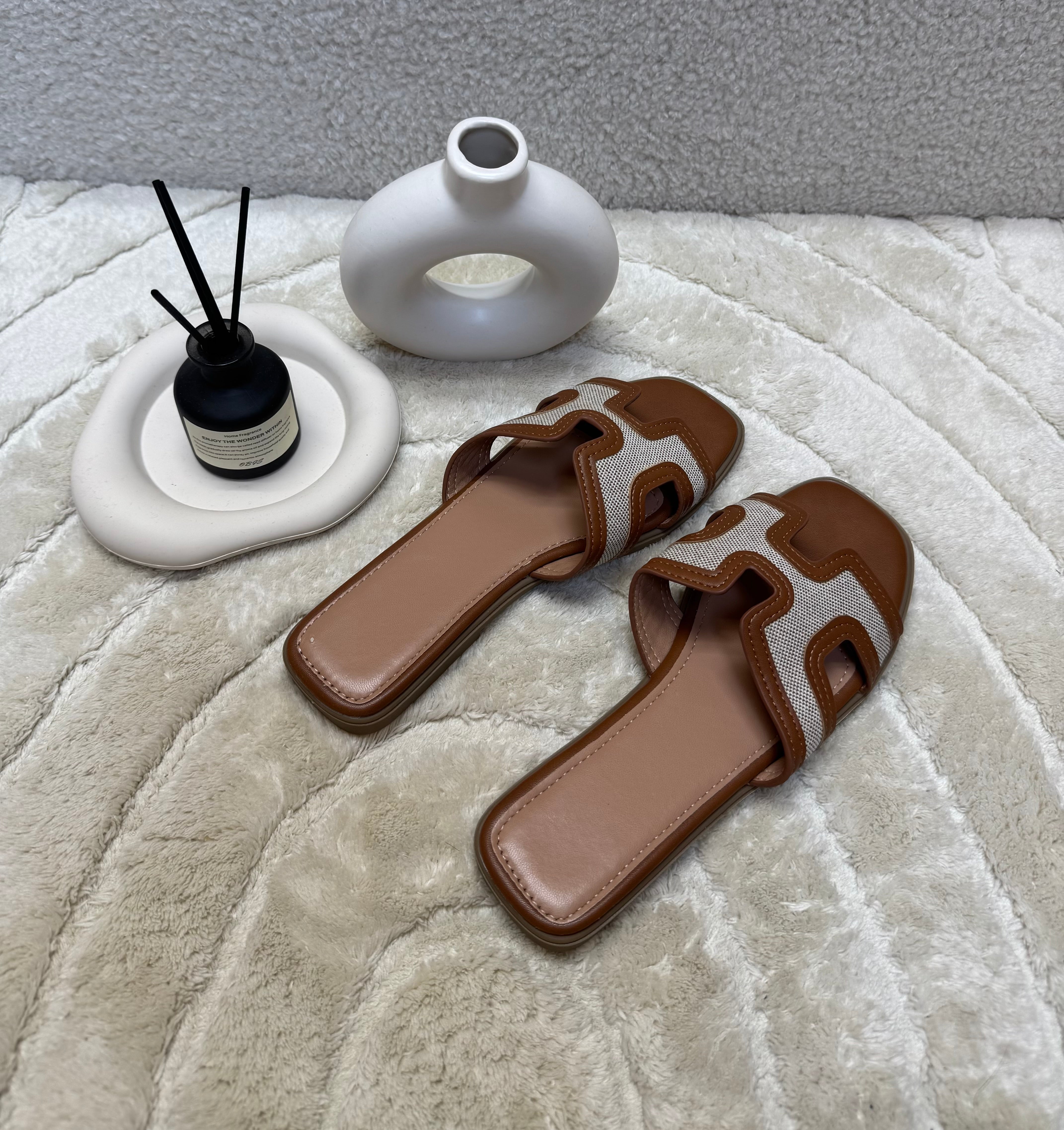 Claquettes fine Inspi H Camel