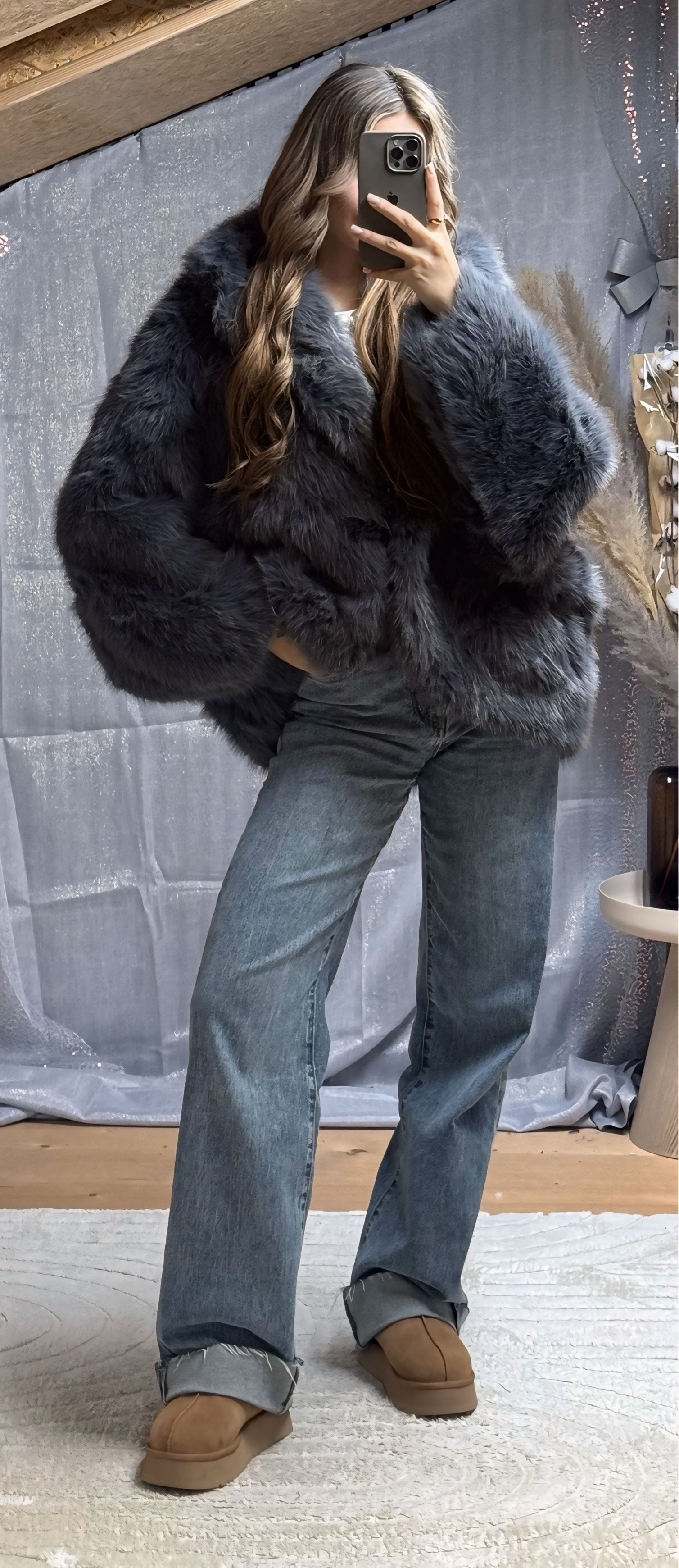 Fourrure à capuche Gris