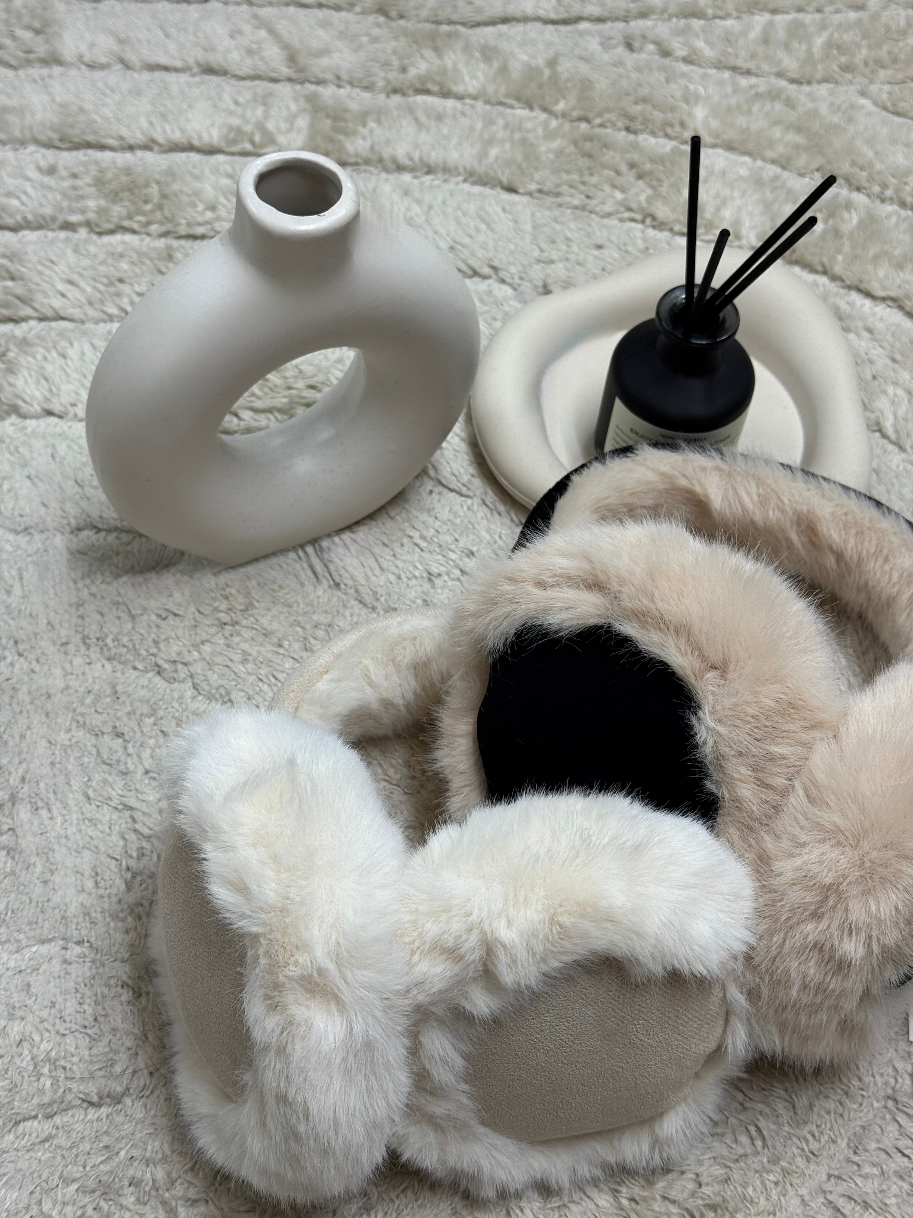 Cache-oreille Suédine