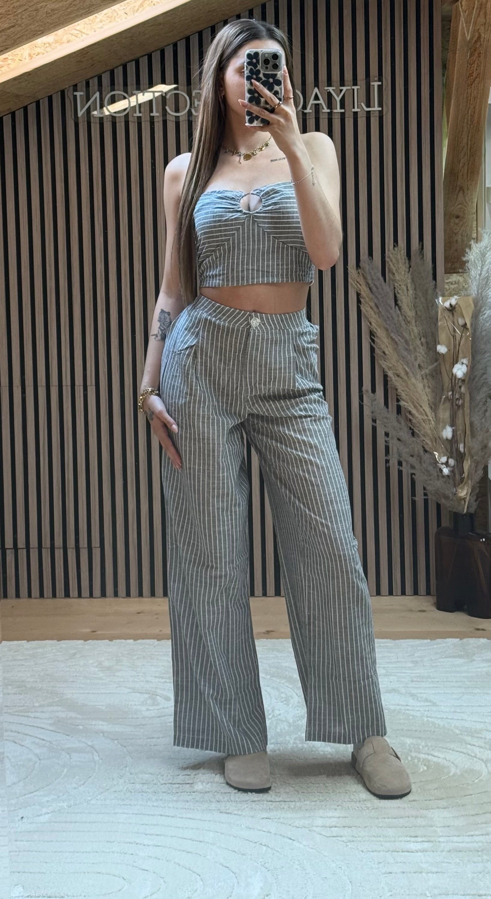 Ensemble Liliana Gris