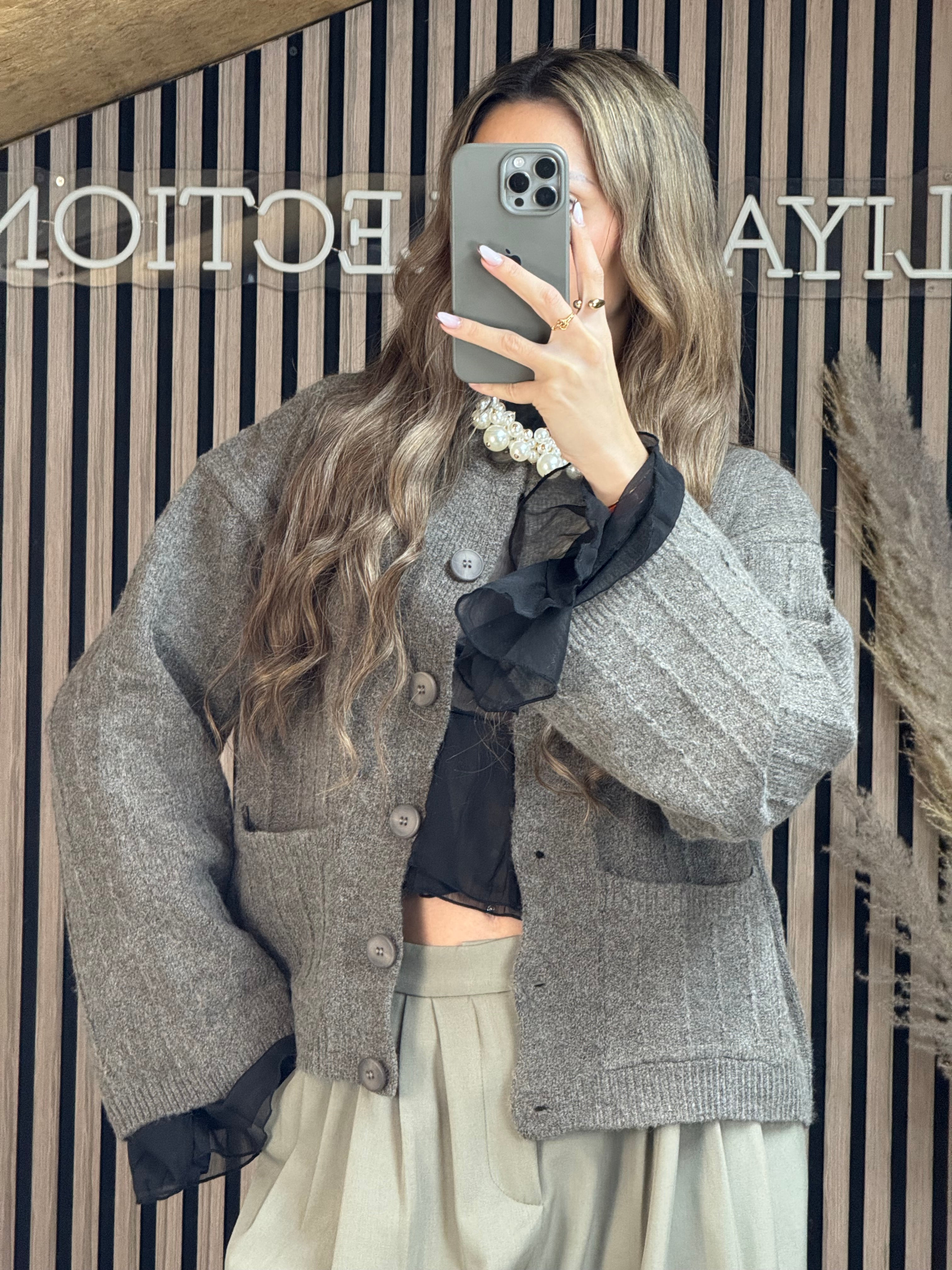 Cardigan Liyana Coffee