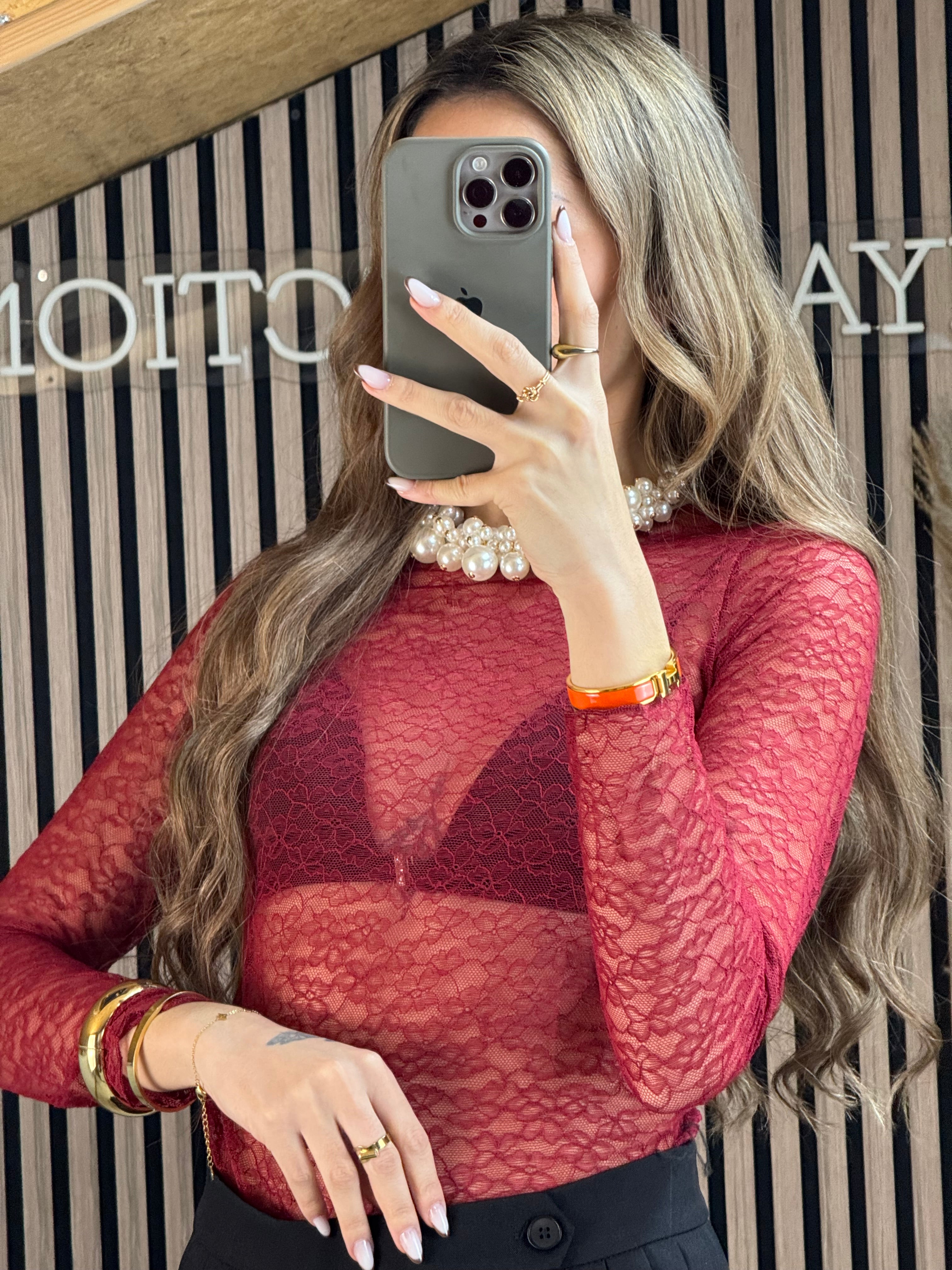 Top dentelle bordeaux