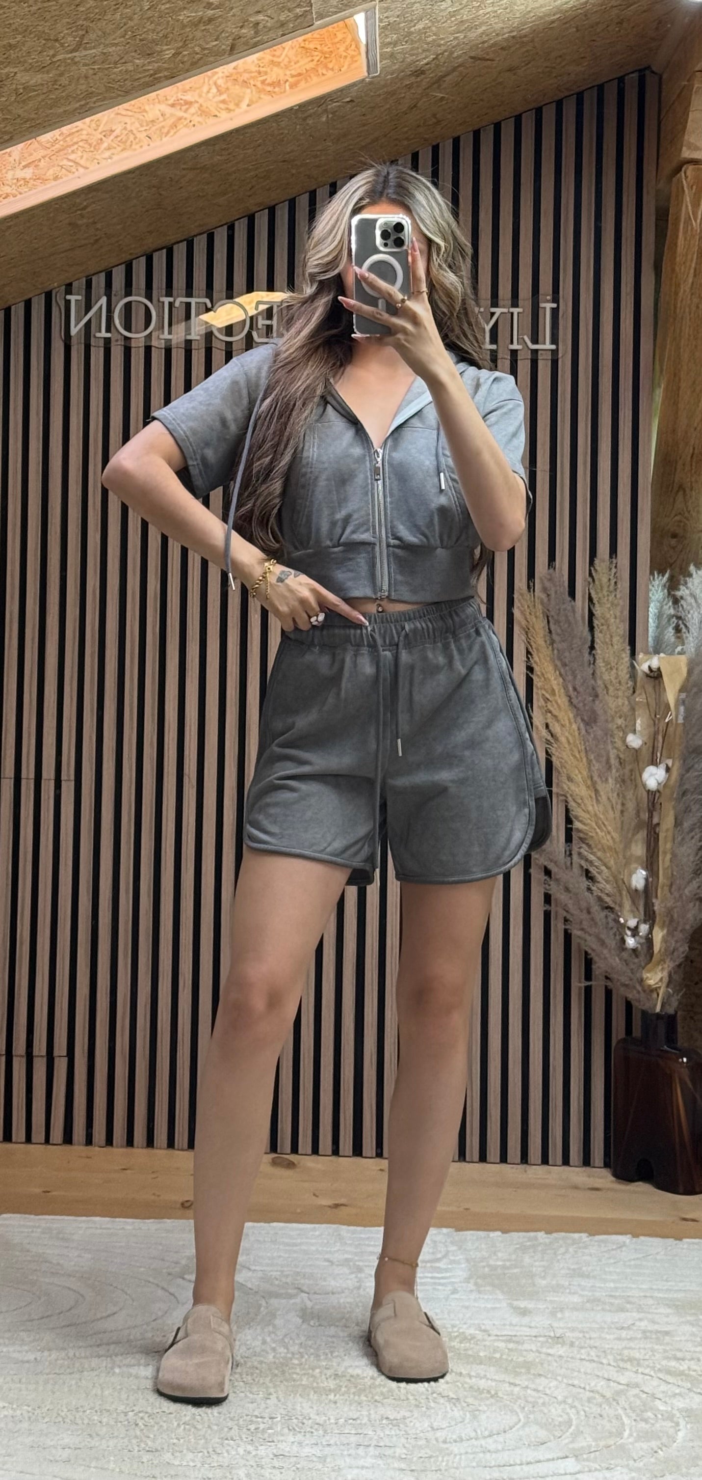 Ensemble Evaline Gris
